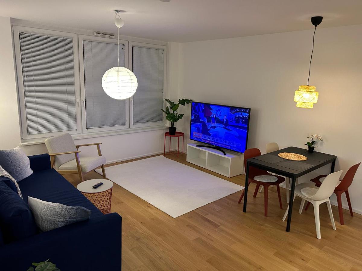 Pa 14 Perfect For In - Parking And All You Need Near Schoenbrunn Palace T4 Apartment Wien